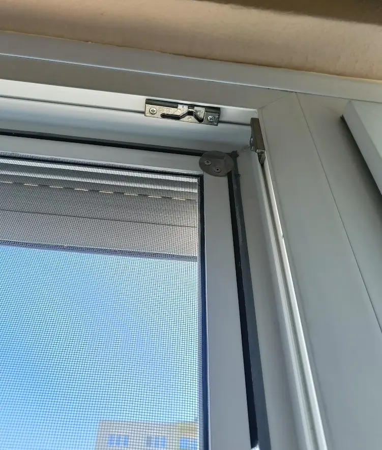 Fix szúnyogháló  (Műanyag keretes, Fehér, Szürke)